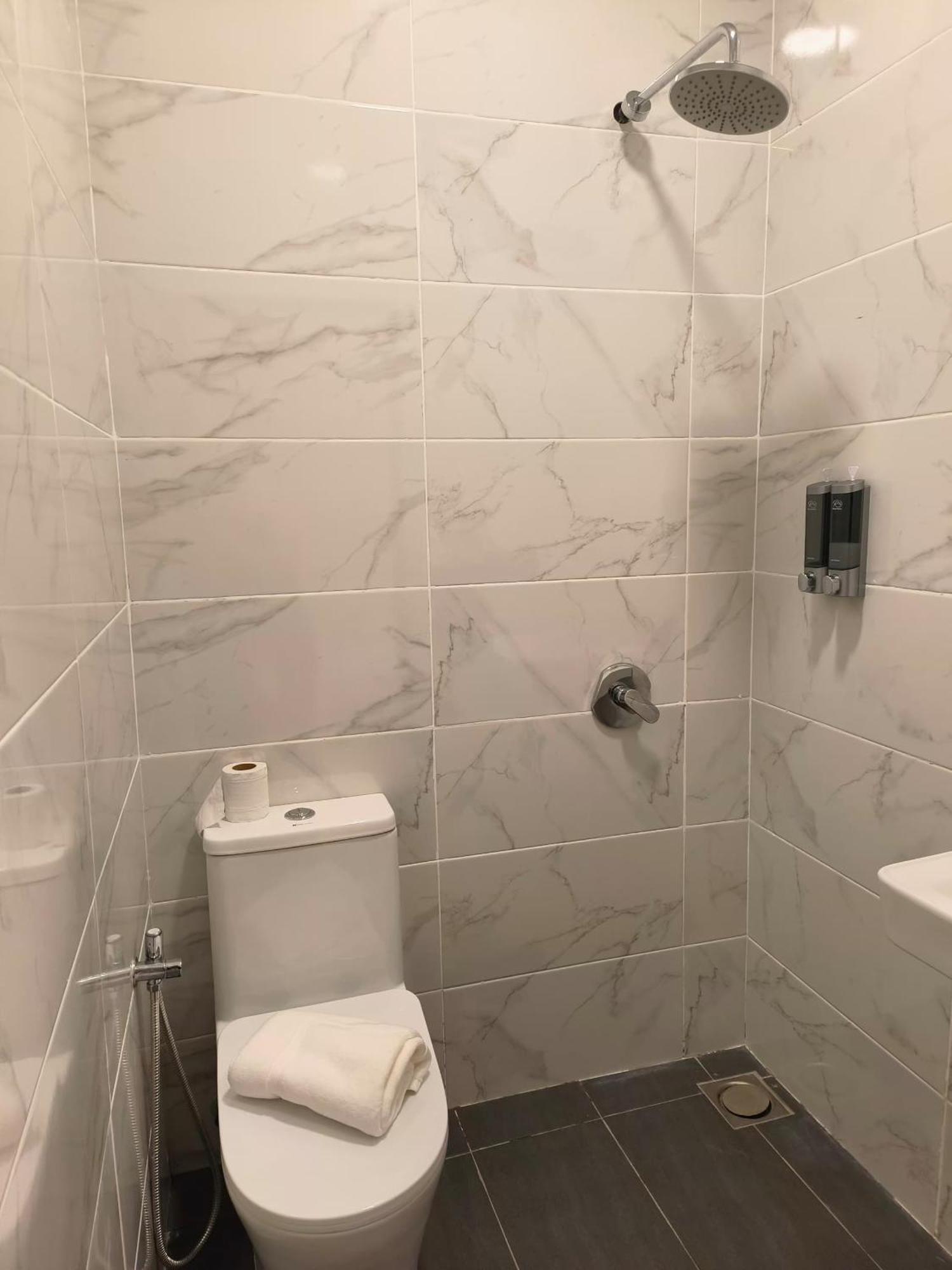 Red'S Hotel بينتولو المظهر الخارجي الصورة
