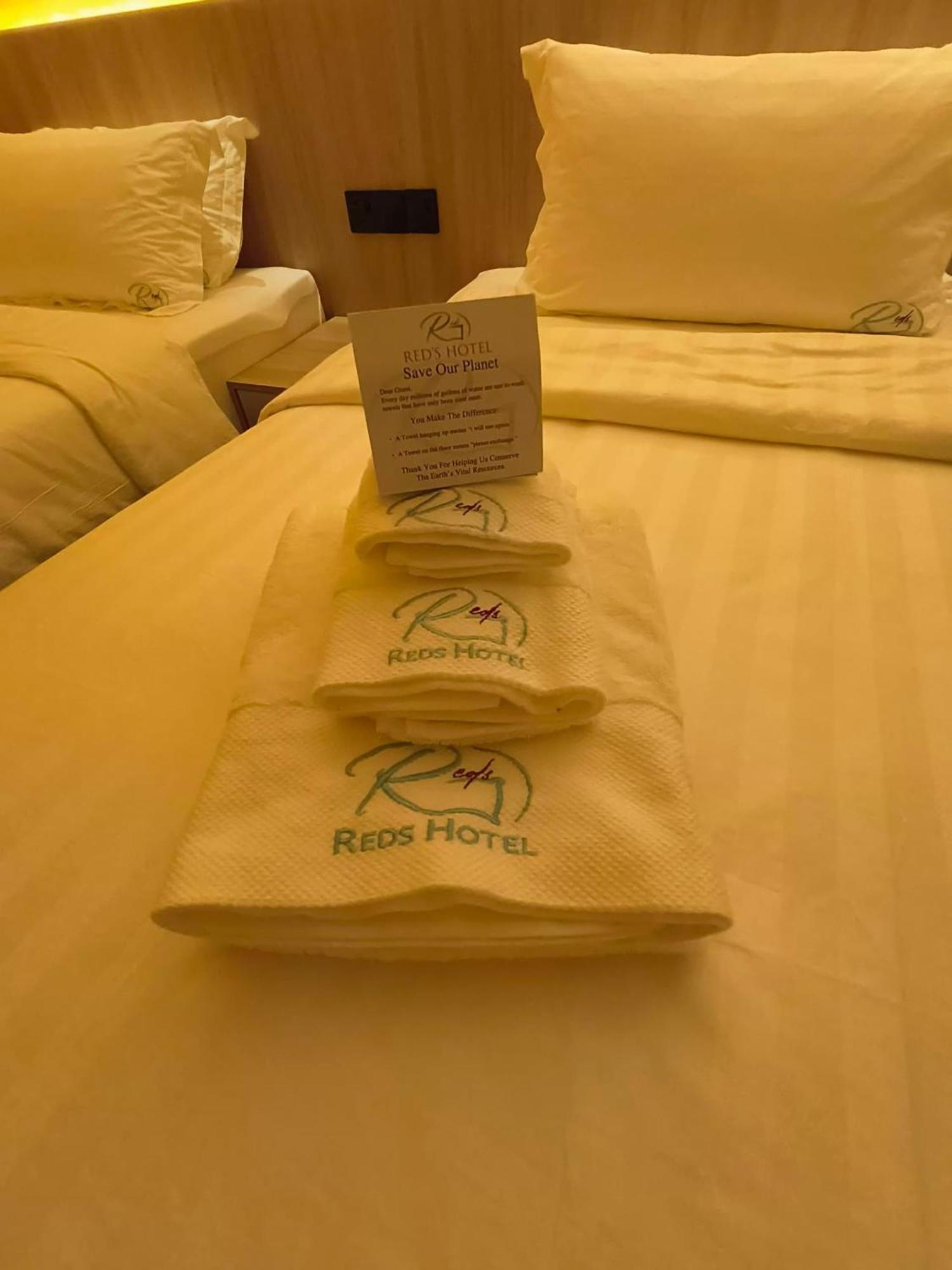 Red'S Hotel بينتولو المظهر الخارجي الصورة